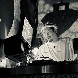 DJ Don Beto at the turntables